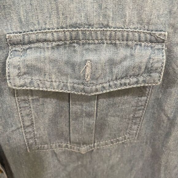 Sacred Threads Dress Womens S/M Chambray Button Up Shirt Hem Roll Tab Sleeves - Picture 8 of 8